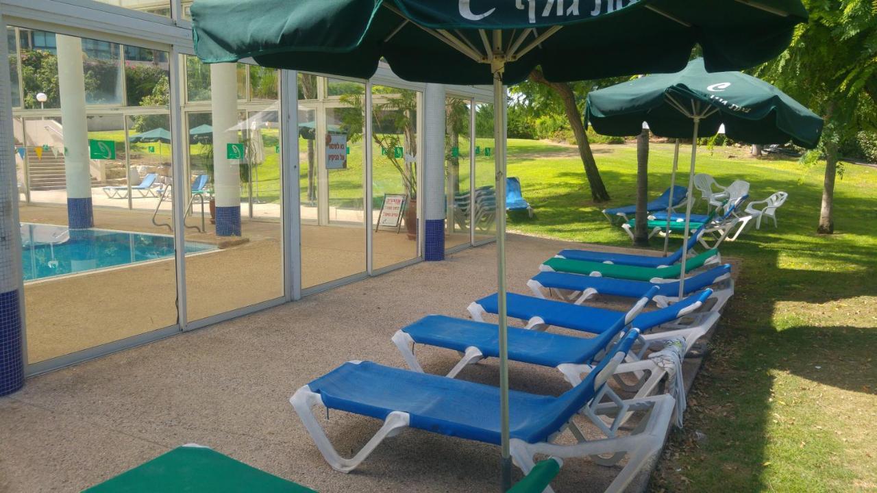 Liz Suite Caesarea Exterior photo